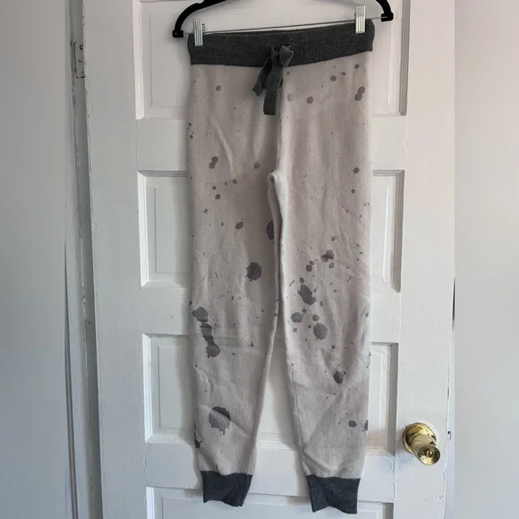 BRODIE 100% cashmere suit - Picture 2 of 7